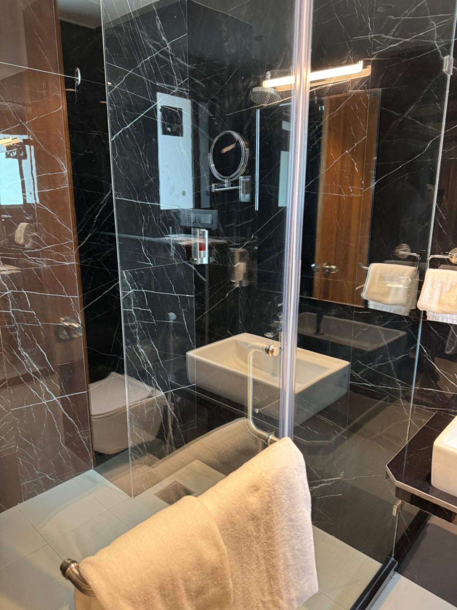 Hotel Mumbai House, Malad Zewnętrze zdjęcie